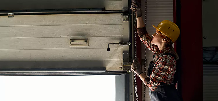 Addressing Common Garage Door Stoppage Issues in Romulus, MI